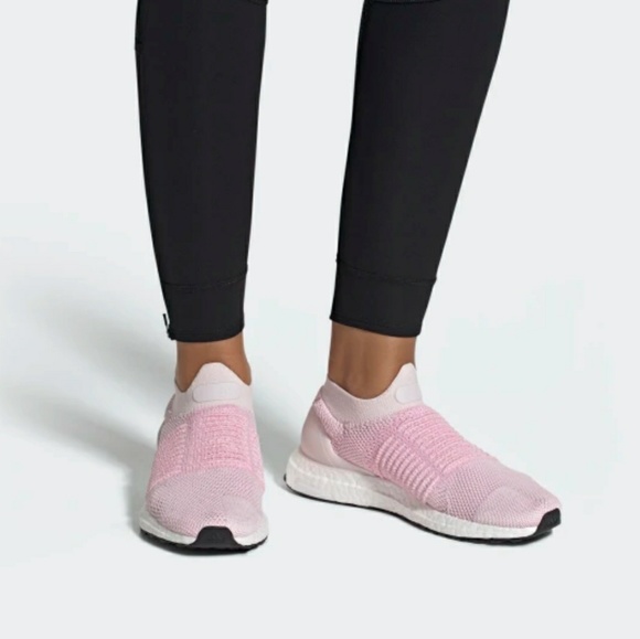 NWT adidas ULTRABOOST LACELESS PINK SHOES - Picture 3 of 7